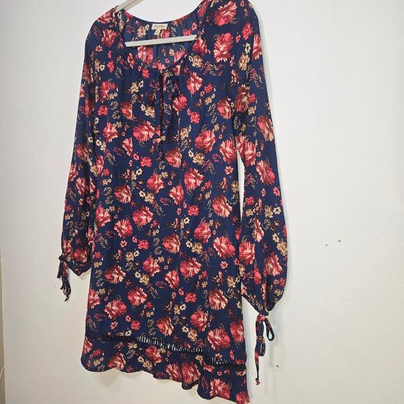 Lily White Women's Pullover Floral Dress. Size XS. - Picture 3 of 10